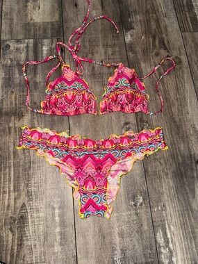 Luli Fama Pink summer fling Scalloped Triangle Bikini set medium large